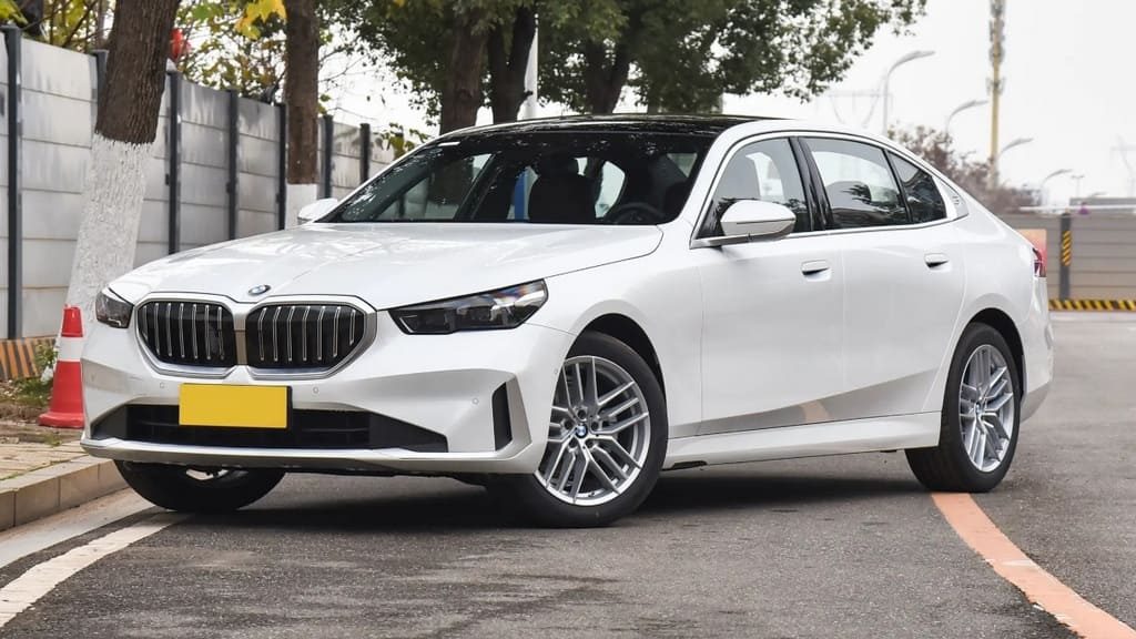 BMW 5 Series Luxury Package