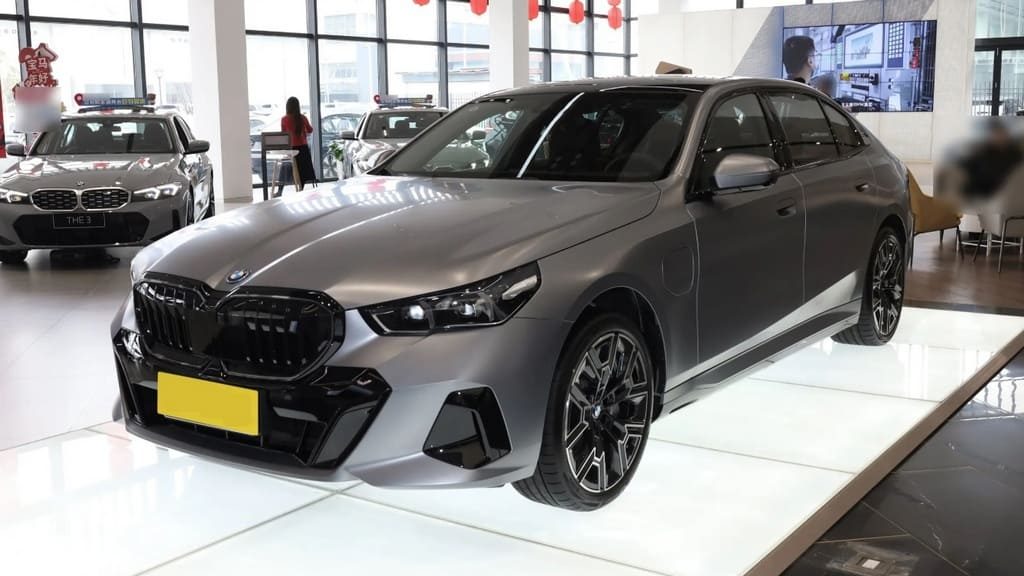 BMW i5