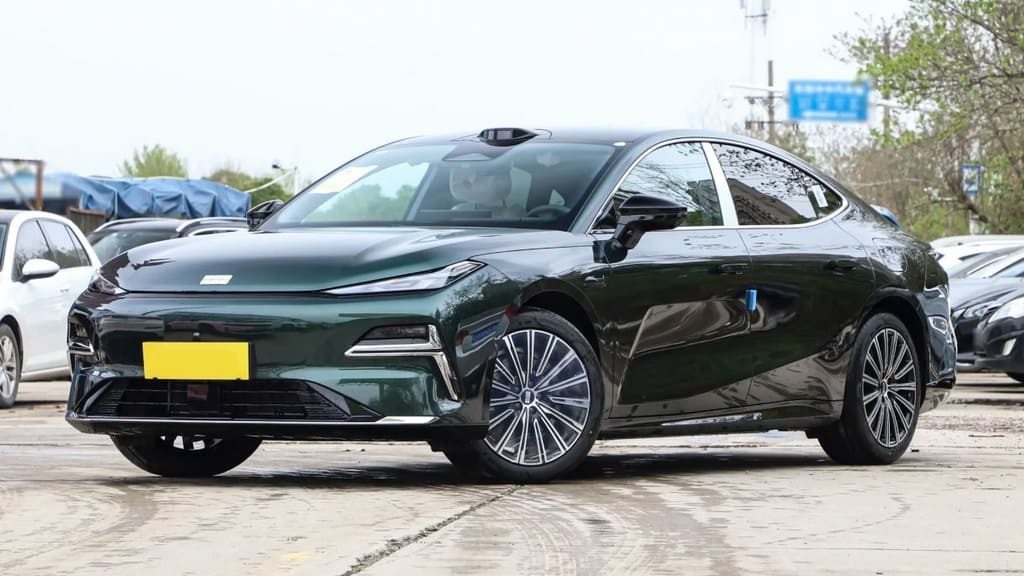 Galaxy Star 8 PHEV