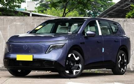 Nissan NX8
