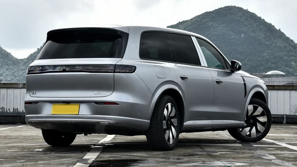 Voyah Taishan X8 PHEV (2)