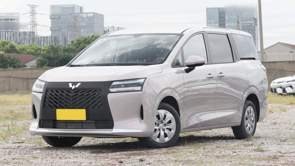Wuling Starlight 730