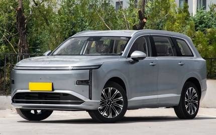 Wuling Starlight L