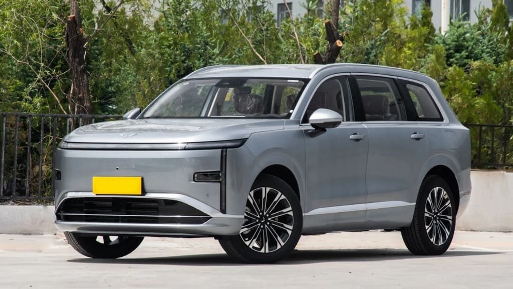 Wuling Starlight L